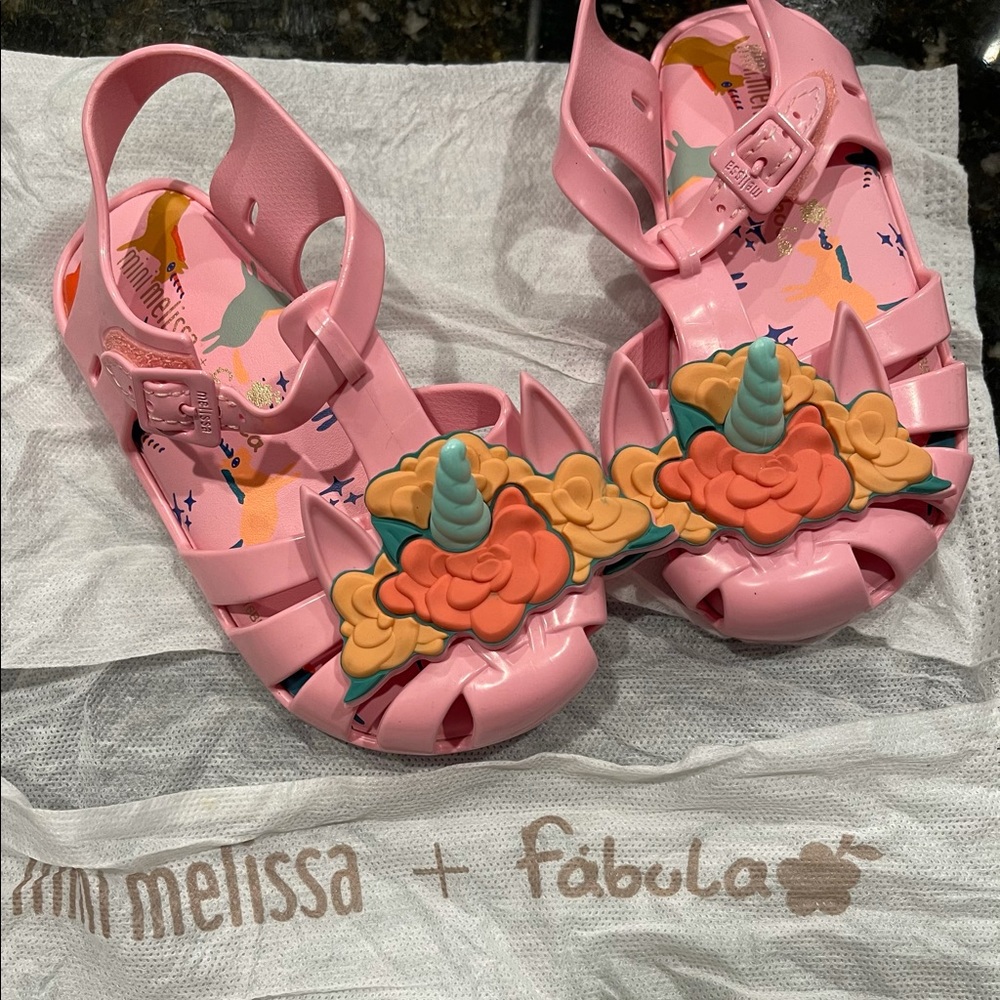 NEW Mini Melissa size 9